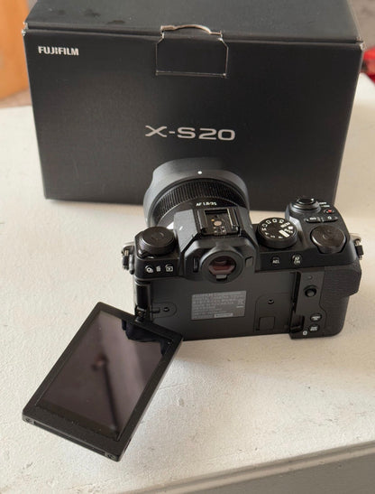Fujifilm X-S20
